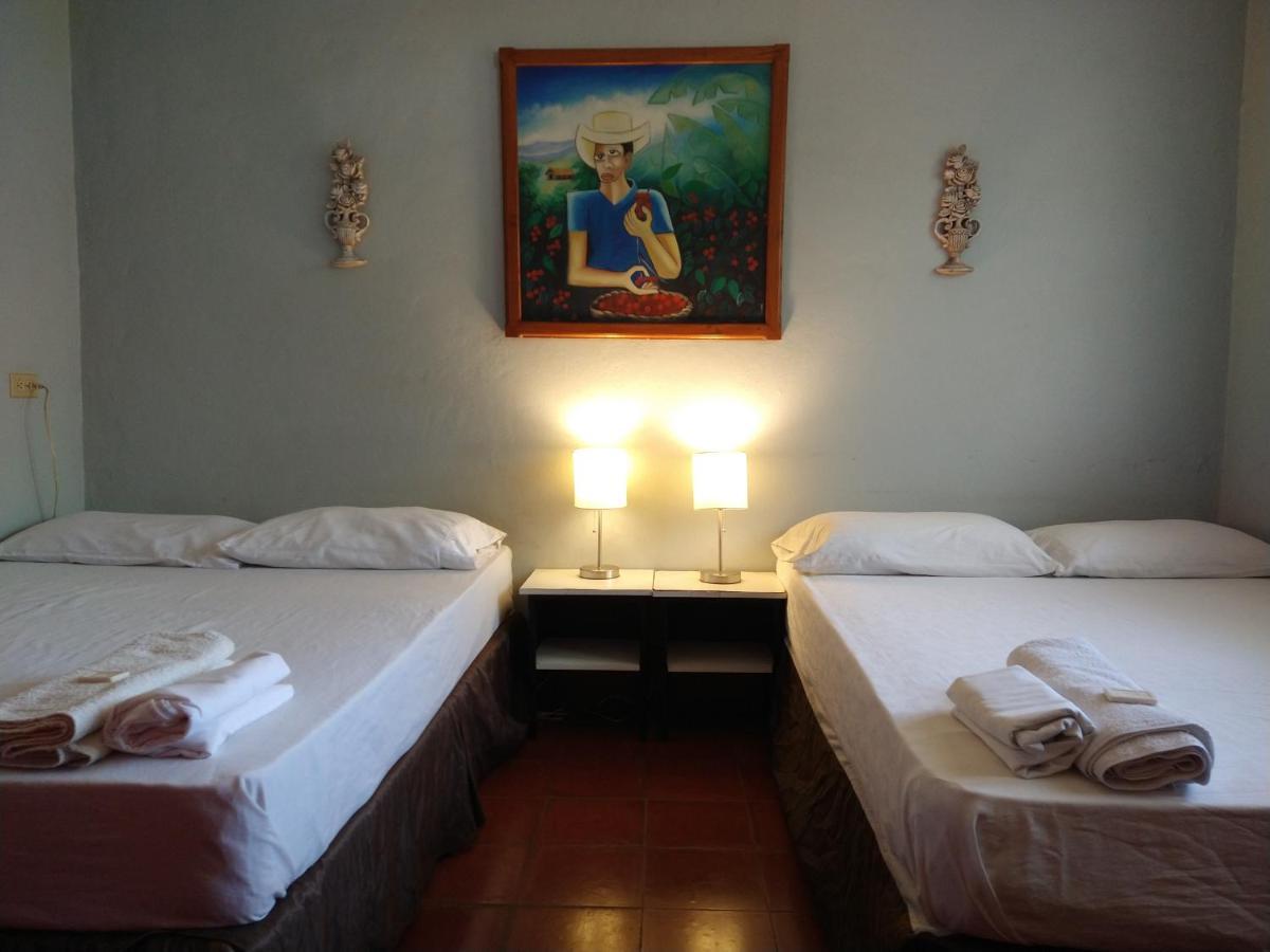 Harvest House Nicaragua Hotel Leon Exterior photo