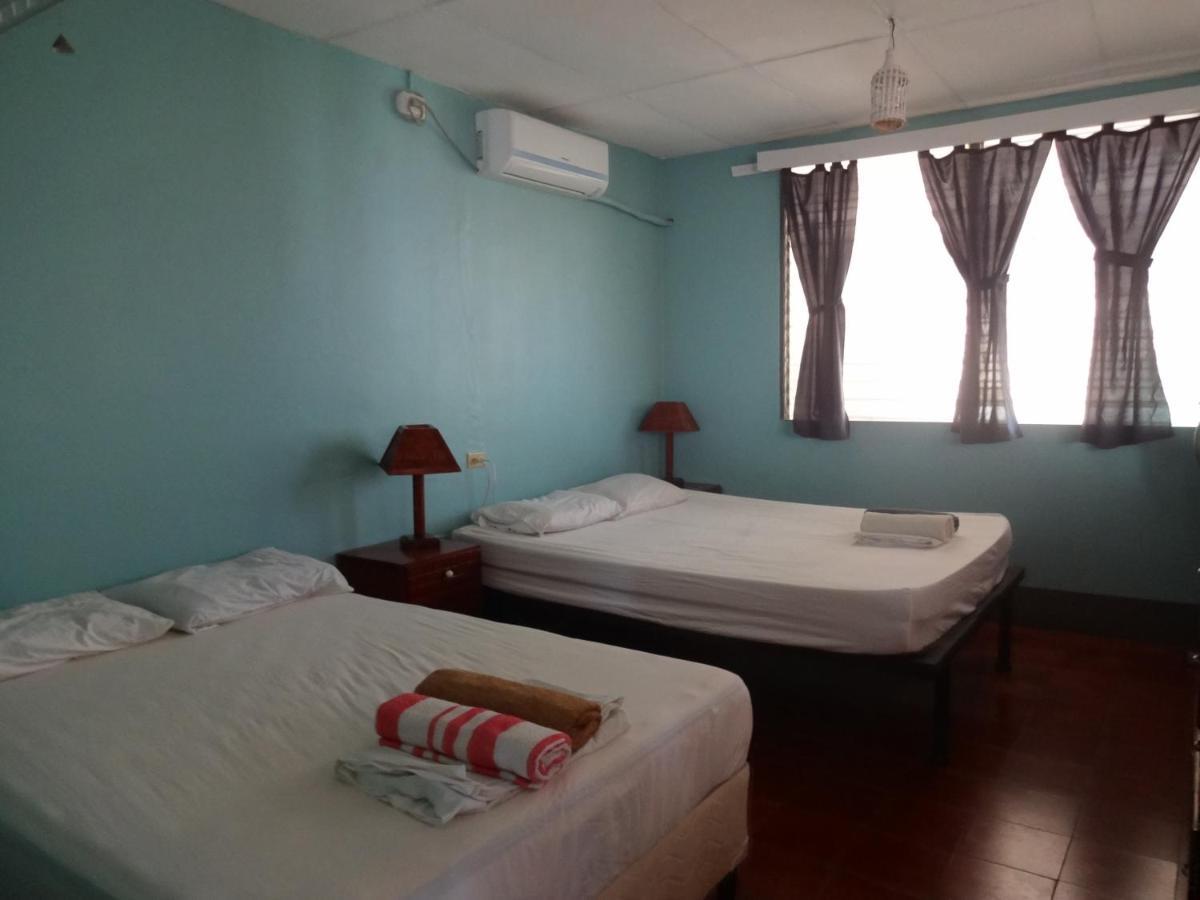 Harvest House Nicaragua Hotel Leon Exterior photo